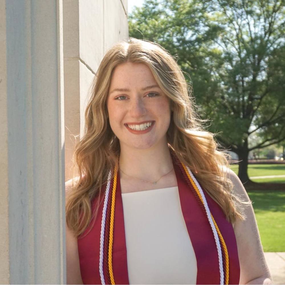 Meet your Posher, Nicole